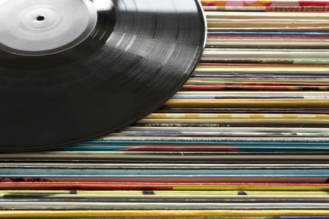 「音楽レコードは“記録”の宝庫？コレクター必見の保管・更新・買取ガイド」