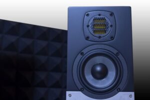 レコード再生機の正しい接続方法｜アンプ・スピーカー別にわかる初心者向け完全ガイド