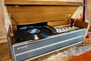 レコードのセット買いは初心者にアリ？メリット・選び方・注意点