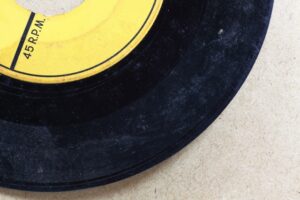 レコード洗浄完全ガイド｜ドライ・ウェット・超音波洗浄の正しい方法と選び方