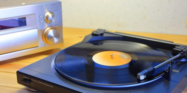 レコードの超音波洗浄とは？仕組み・効果・失敗を防ぐ注意点を解説