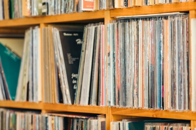 レコードの外袋おすすめ完全ガイド！素材・サイズ・厚さで選ぶ保護スリーブ比較